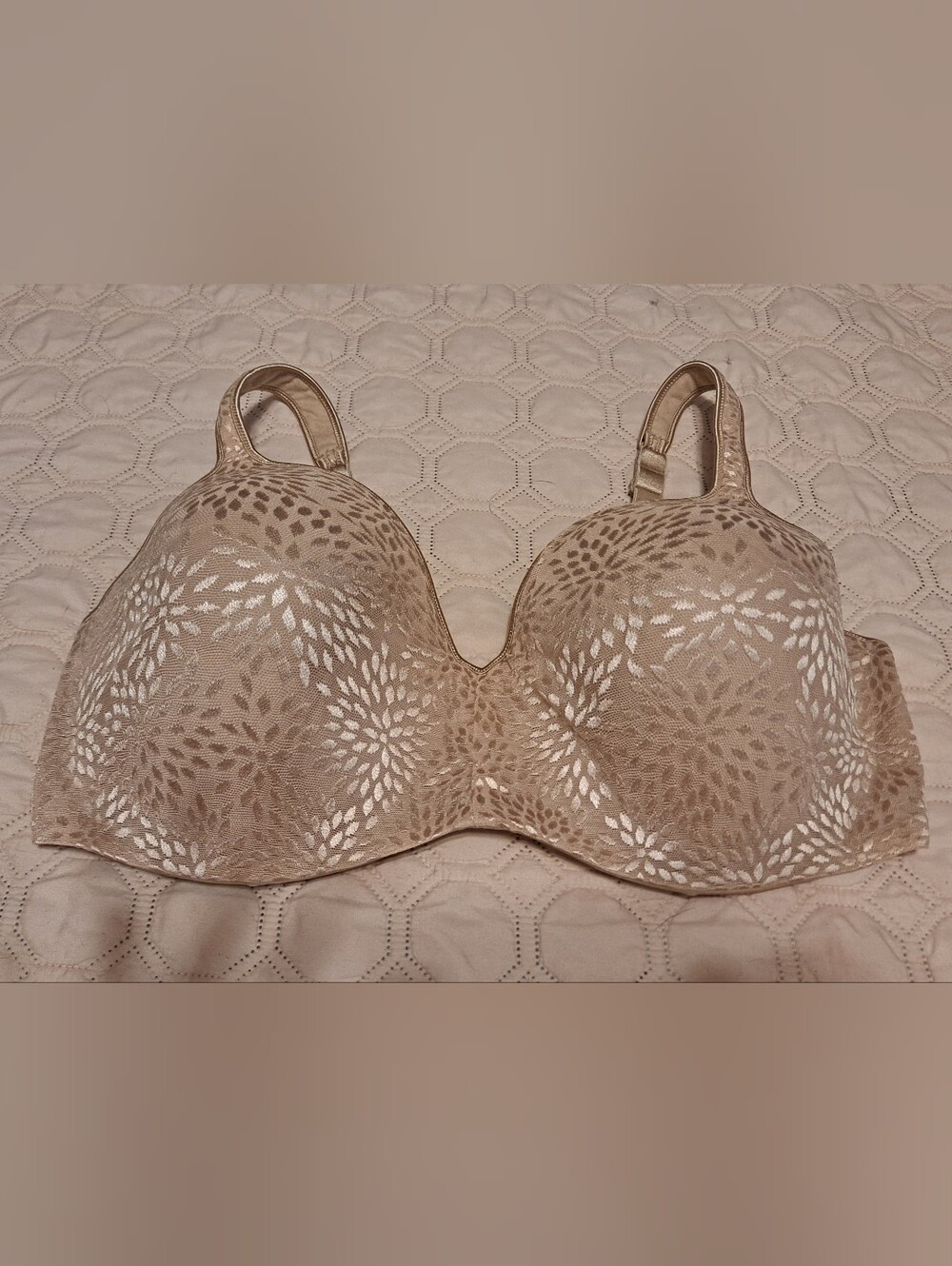 Playtex Underwire Beige Floral Design Full-Coverage Bra Sz 44DD